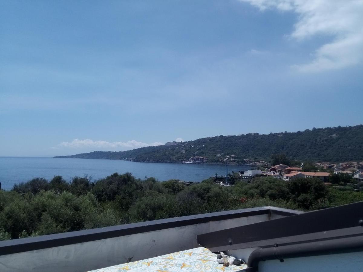 Case Vacanze Residence Trinacria Acireale Exterior foto